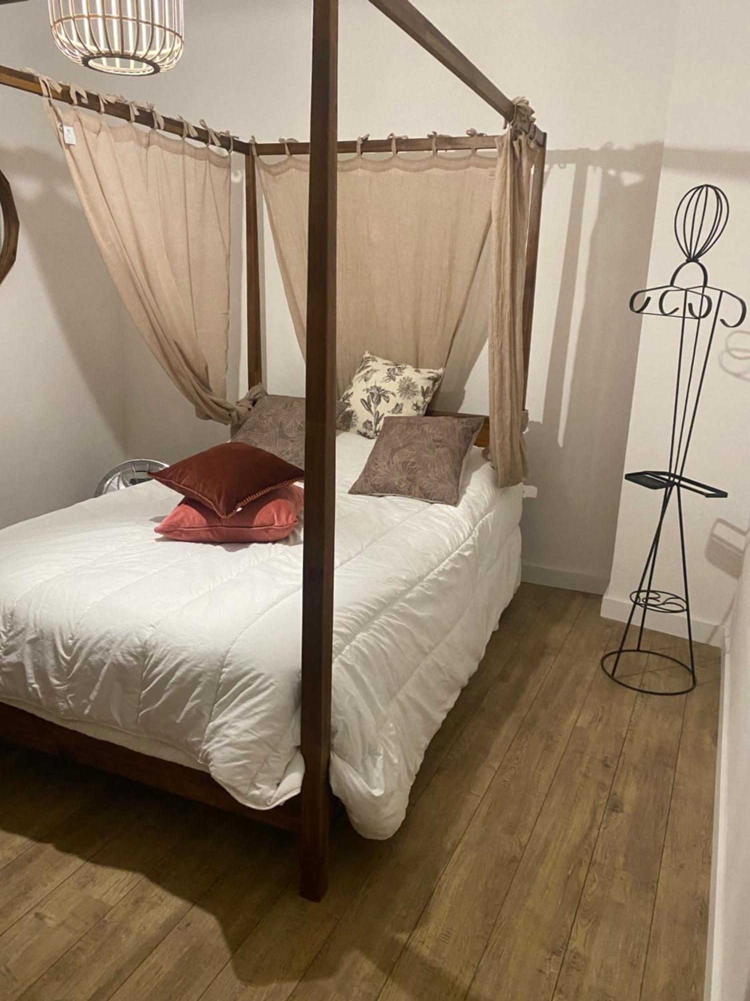 Bel Appartement En Plein Coeur De كارْبُنْترا المظهر الخارجي الصورة
